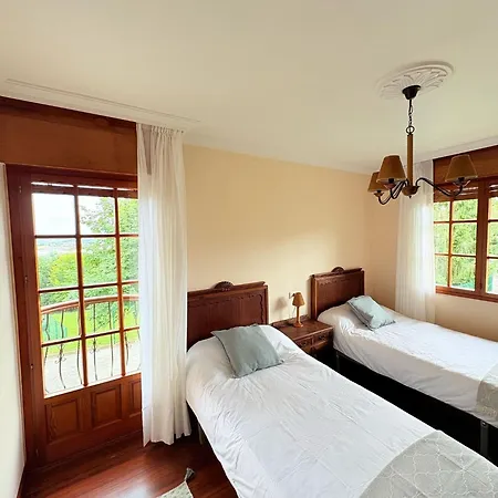 Nyaraló Casa La Zampuca Gijon *